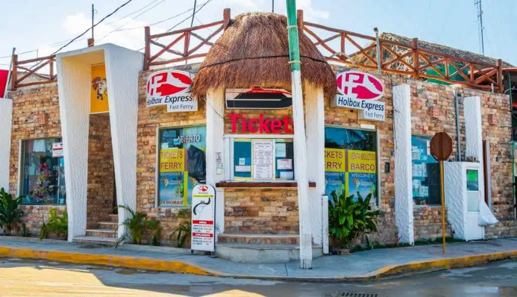 How to get from Tulum to Chiquila, Mexico