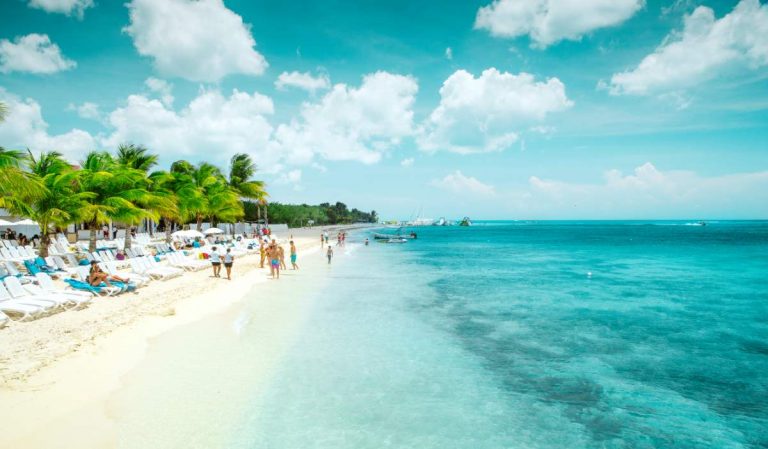 Hoe kom je van Holbox naar Cozumel, Mexico?
